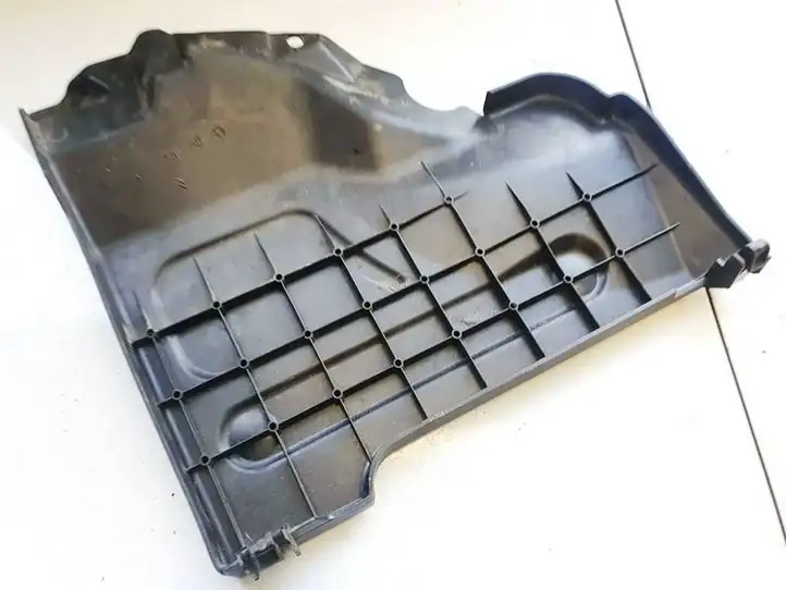 Citroen C5 (2001 - 2004) 9632647780 Крышка ящика аккумулятора — фото 2