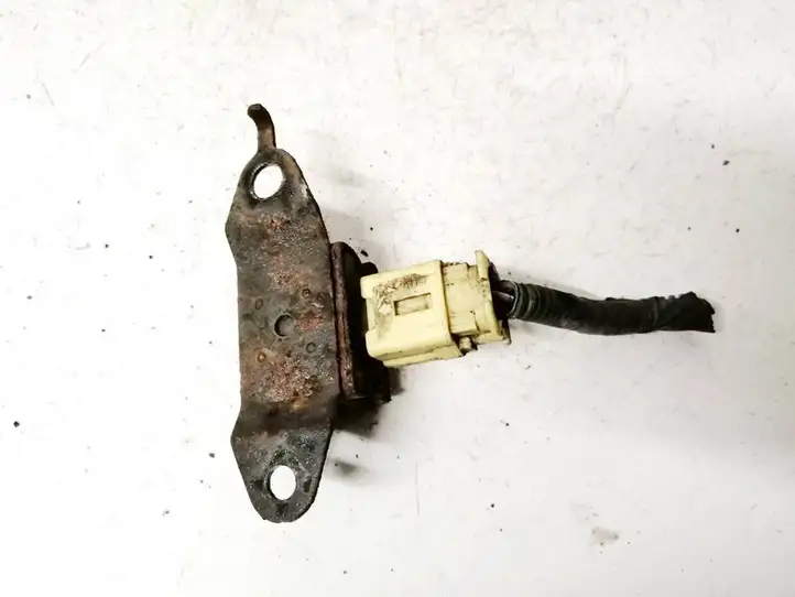 Toyota Land Cruiser (J120) (2002 - 2009) 8917335060 Датчик удара SRS — фото 2