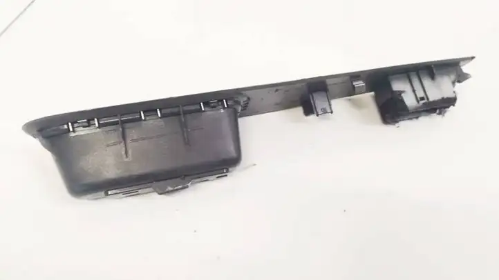 Subaru B9 Tribeca (2004 - 2007) 94266XA03A Накладка кнопки стеклоподъемника — фото 2