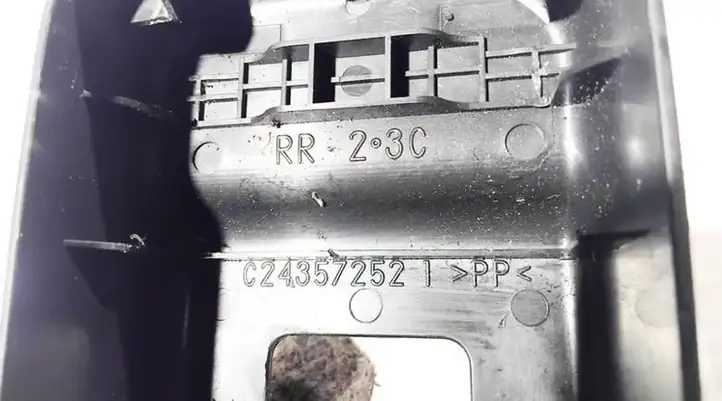 Mazda 5 (2005 - 2010) c243572521 Прочие детали салона — фото 3