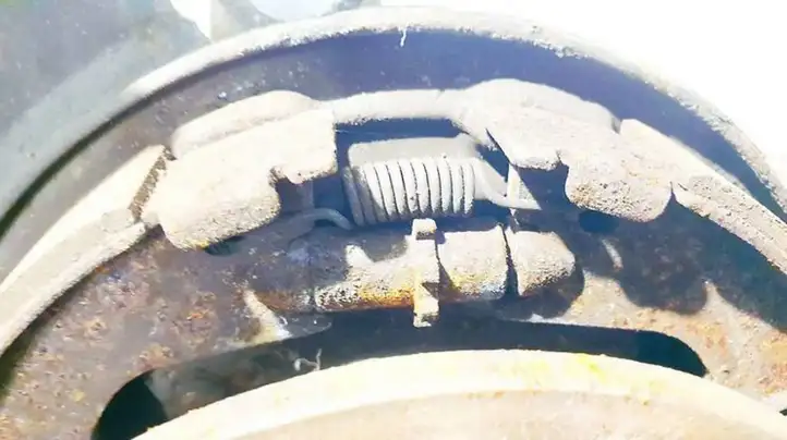 Chevrolet Captiva (2011 - 2013) Колодки ручного тормоза — фото 3