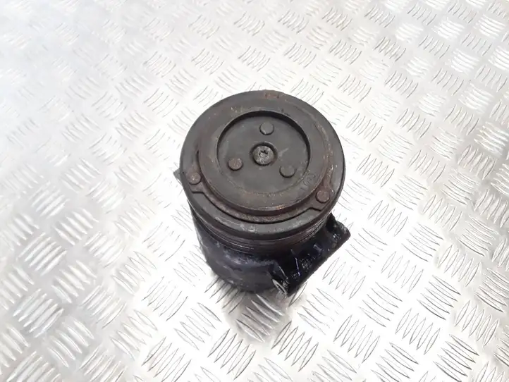 Opel Astra H (2004 - 2009) 6561047 Компрессор (насос) кондиционера воздуха — фото 1