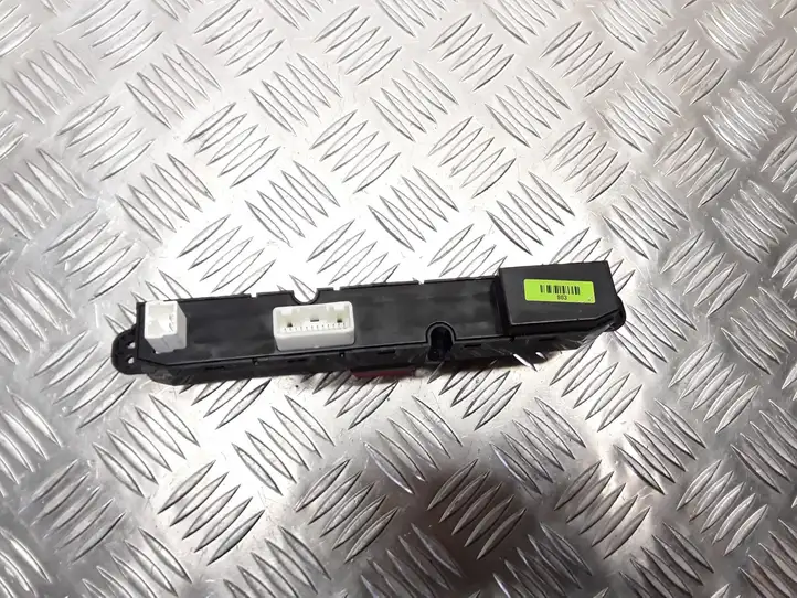Kia Ceed (2006 - 2010) 937001H010 Включатель аварийных фонарей — фото 2