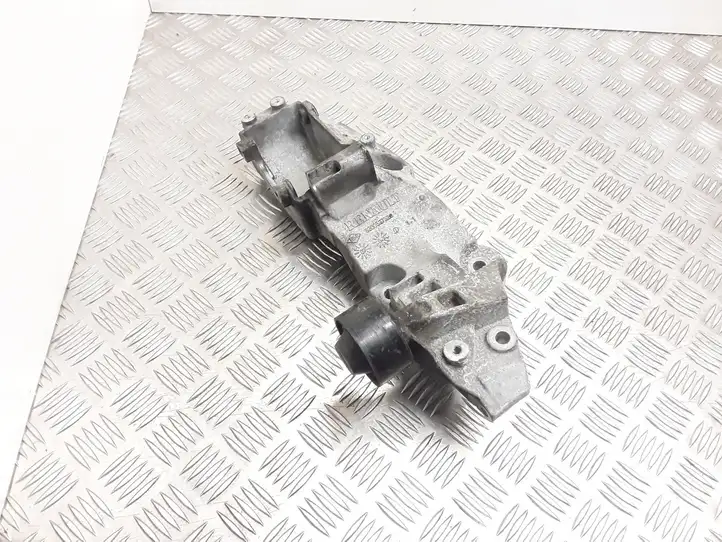 Nissan Qashqai (2006 - 2010) 8200527320 Кронштейн генератора — фото 1