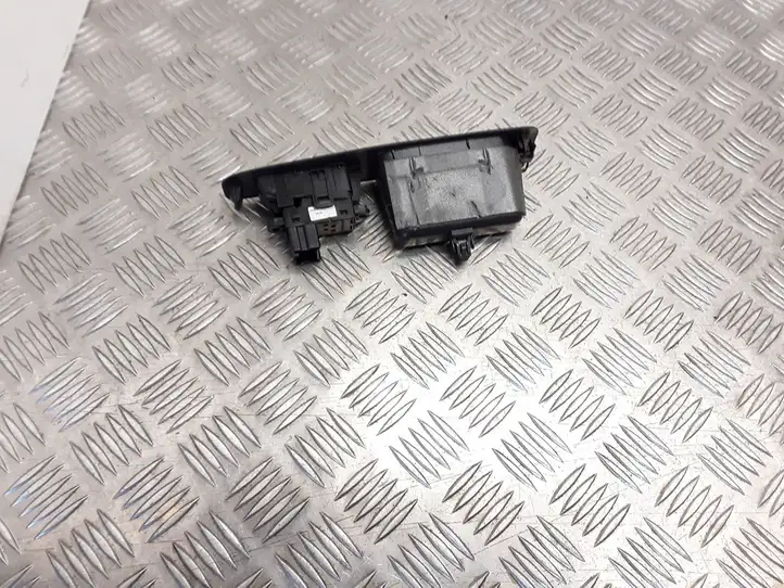Nissan Qashqai (2006 - 2010) 82950JD000 Блок кнопок стеклоподъемников — фото 2