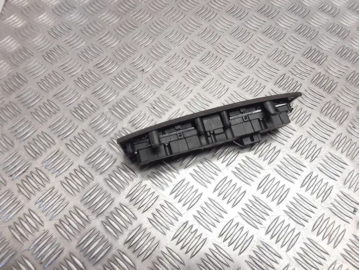 Mercedes-Benz C W203 (2000 - 2007) A2036808082 Мултифункционный включатель управления / ручка — фото 4