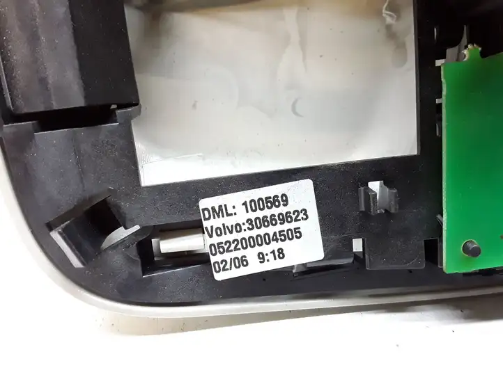 Volvo XC90 (2002 - 2006) 30669623 Передняя подсветка — фото 3
