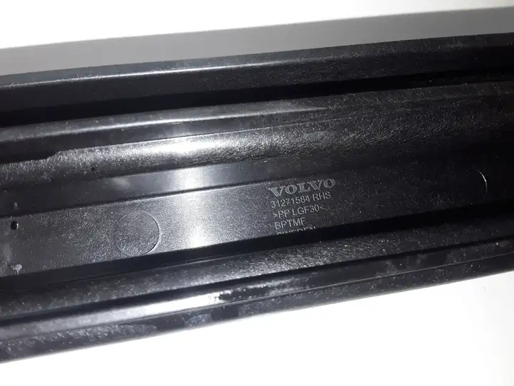 Volvo XC60 (2008 - 2013) 31271584 Прочие детали салона — фото 3