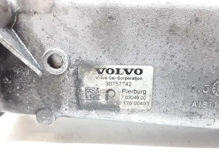 Volvo V70 (2007 - 2013) 30757742 Охладитель клапана EGR — фото 3