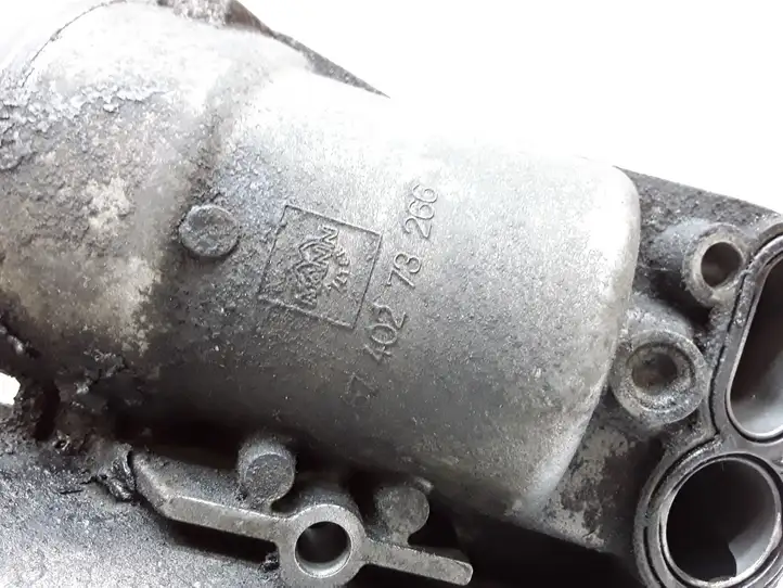 Volvo V70 (2000 - 2004) 08642839 Кронштейн масляного фильтра — фото 3
