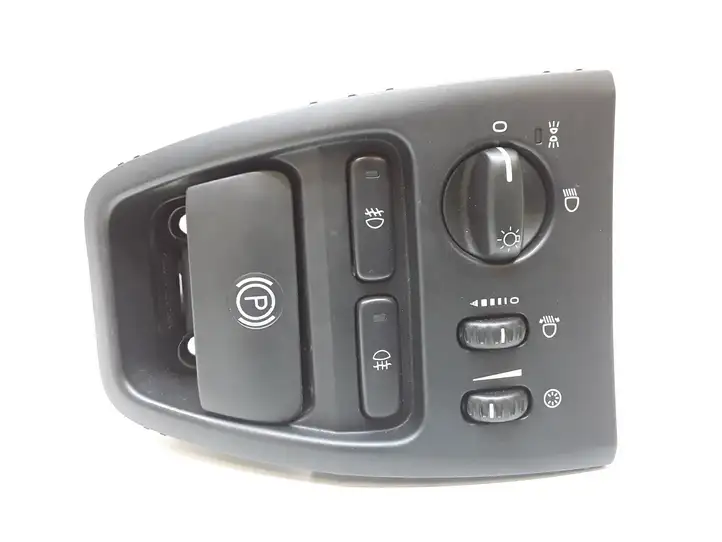 Volvo XC90 (2002 - 2006) 8685452 Включатель фонарей — фото 1