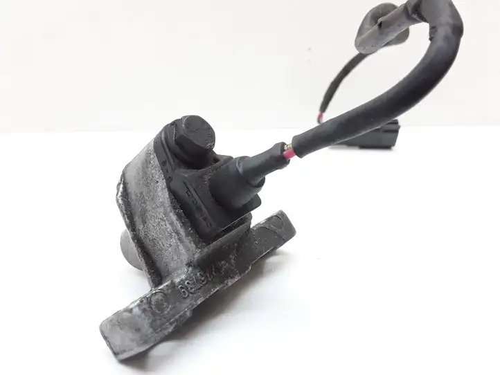 Volvo XC90 (2002 - 2006) 1275789 Датчик коленвала — фото 2