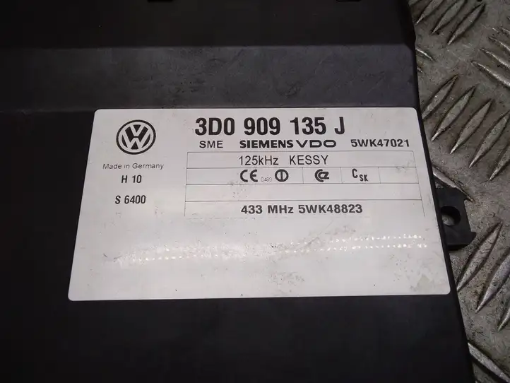Volkswagen Touareg I (2002 - 2010) 3D0909135J Блок бесключевого доступа — фото 4