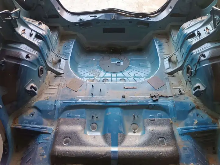Opel Mokka (2012 - 2016) Задняя часть кузова — фото 10