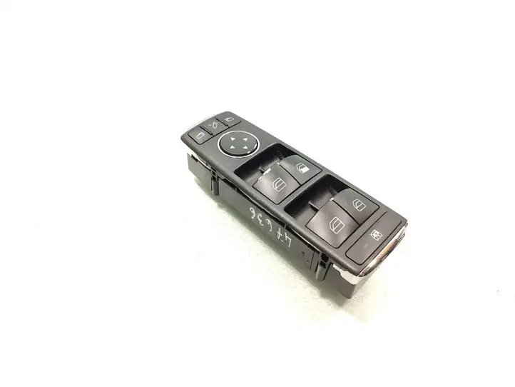 Mercedes-Benz C W204 (2007 - 2014) A2048703558 Блок кнопок стеклоподъемников — фото 2