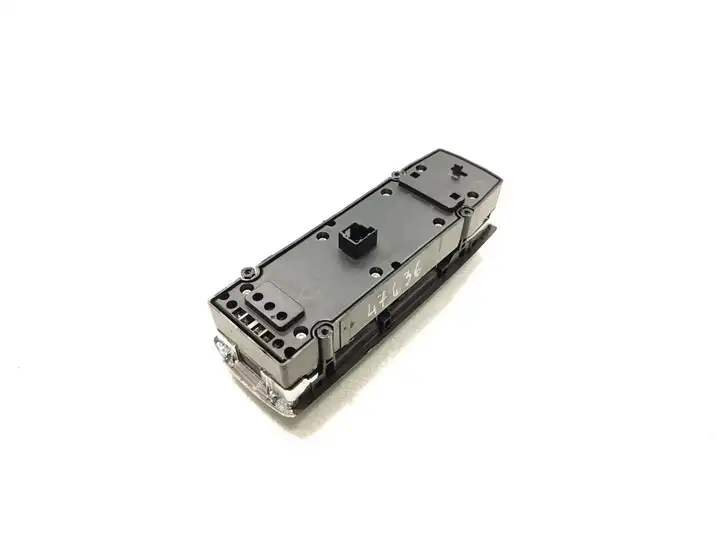 Mercedes-Benz C W204 (2007 - 2014) A2048703558 Блок кнопок стеклоподъемников — фото 4