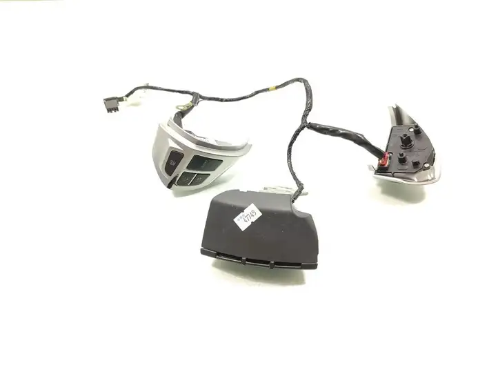 Mitsubishi Outlander (2007 - 2012) 75B473 Кнопки на рулевом колесе — фото 5