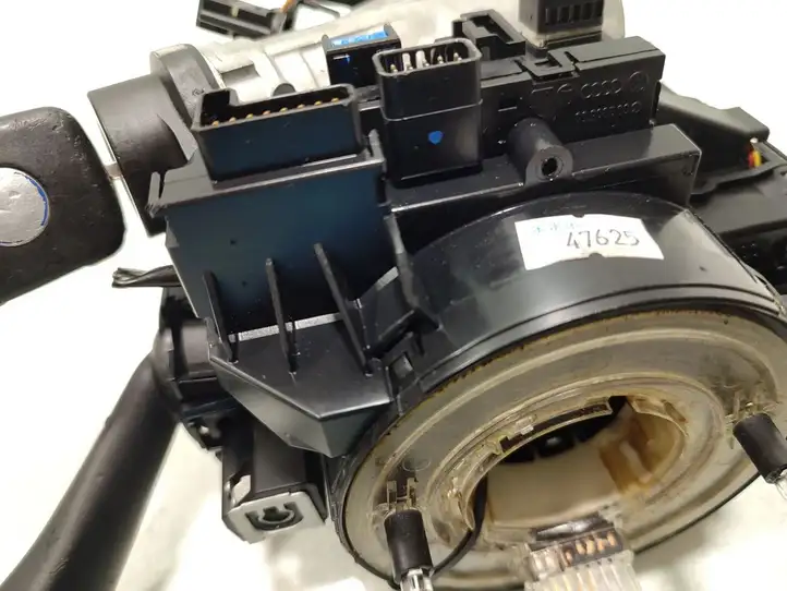 Volkswagen Jetta V (2005 - 2010) 1K0959653C Блок подрулевых переключателей — фото 7