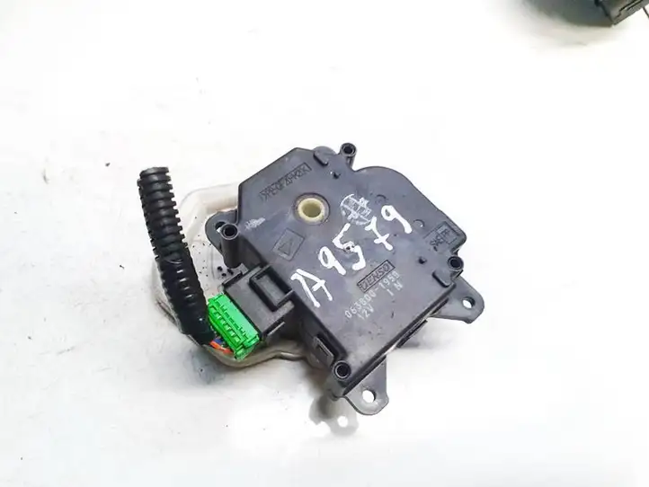 Honda CR-V (2009 - 2012) 0638001950 Двигатель задвижки потока воздуха — фото 1