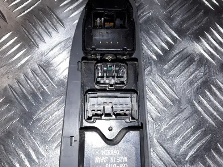 Mazda 323 F (2001 - 2003) BJ6A66350 Блок кнопок стеклоподъемников — фото 2