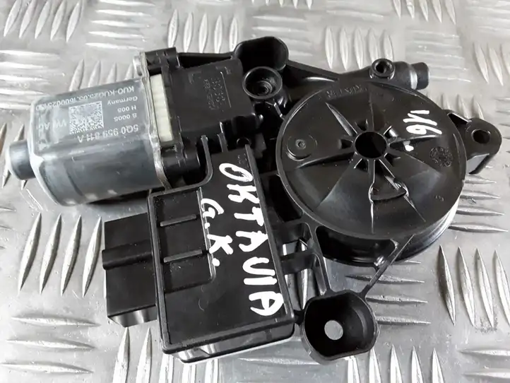 Skoda Octavia Mk3 (5E) (2013 - 2019) 5Q0959811A Стеклоподъемник задней двери — фото 1