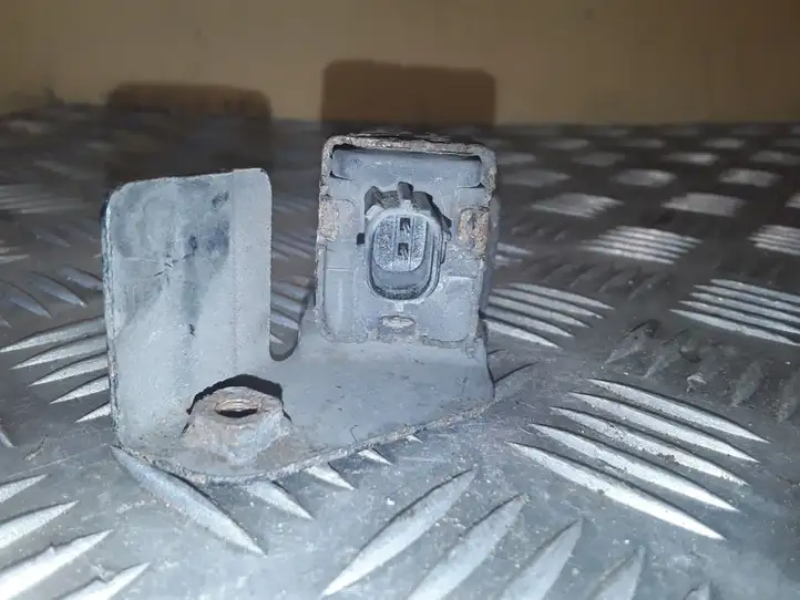Suzuki Grand Vitara I (1998 - 2005) 3893052D10 Датчик удара SRS — фото 4