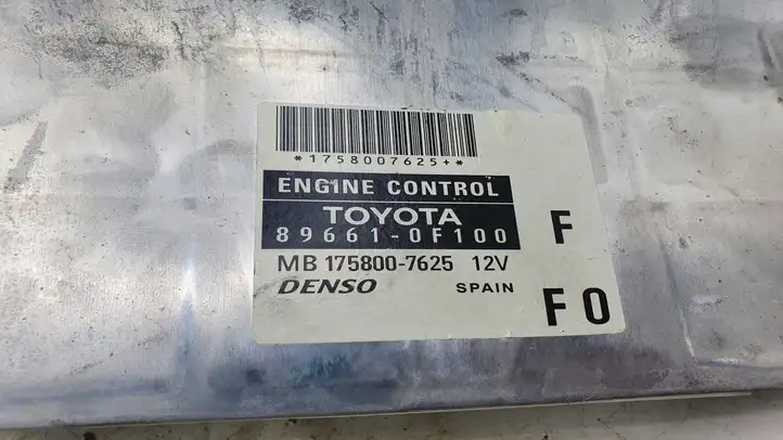 Toyota Corolla Verso E121 (2004 - 2007) 896610F100 Блок управления двигателем (ЭБУ) — фото 3