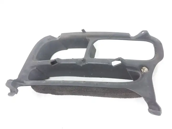 Toyota Avensis T250 (2003 - 2006) 5212805040 Нижняя решетка переднего бампера — фото 1
