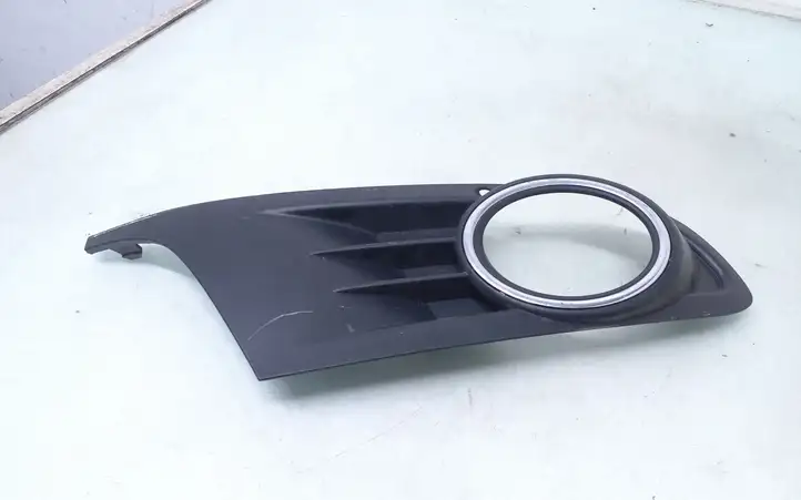 Volkswagen Golf VI   1K9853666 Декоративная решётка противотуманной фары