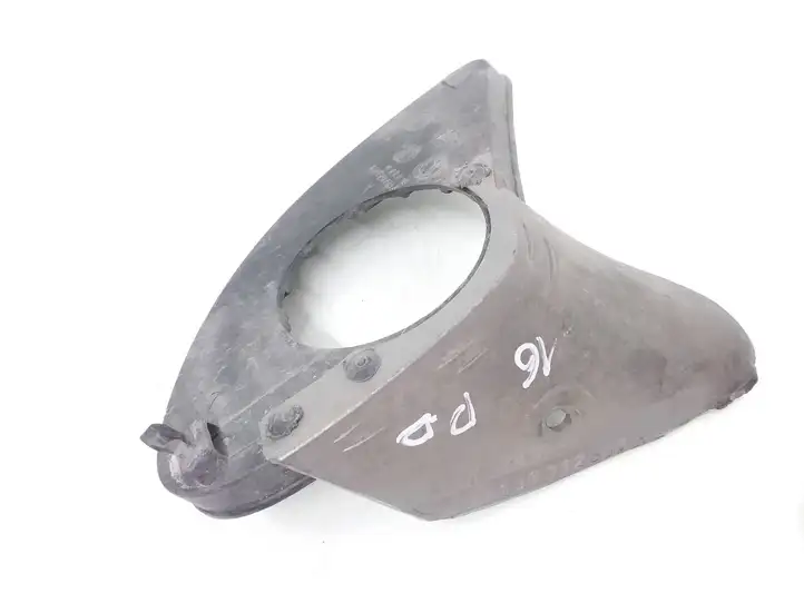 Alfa Romeo 147 (2000 - 2004)  156052633 Декоративная решётка противотуманной фары