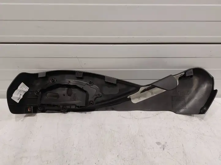 Chevrolet Camaro (2018 - )  23493095 Отделка регуляторов сиденья