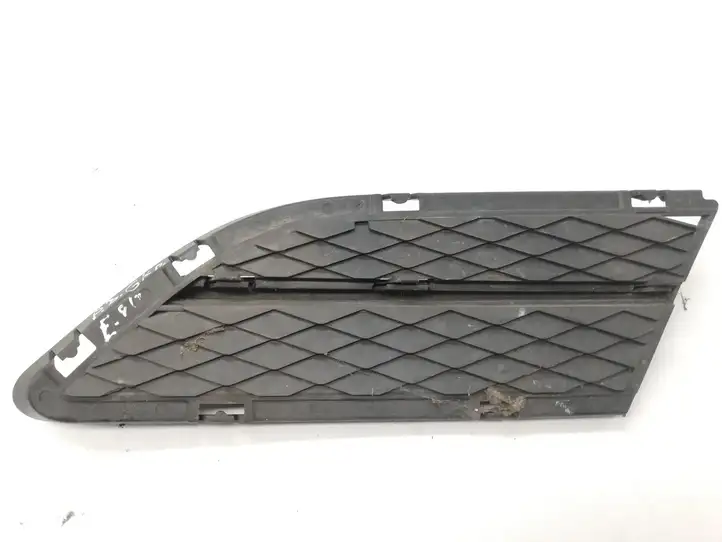 BMW 3 E90 E91 (2005 - 2012) 7138418 Нижняя решетка переднего бампера — фото 2