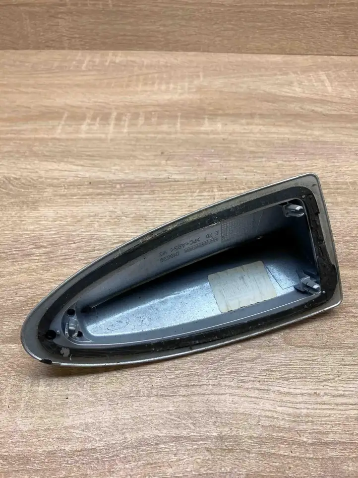 BMW X5 E70 (2006 - 2013) 6982664 Крышка GPS-антенны — фото 4