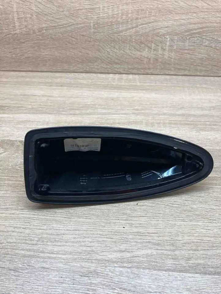 BMW 5 F10 F11 (2009 - 2016) 9175355 Крышка GPS-антенны — фото 3