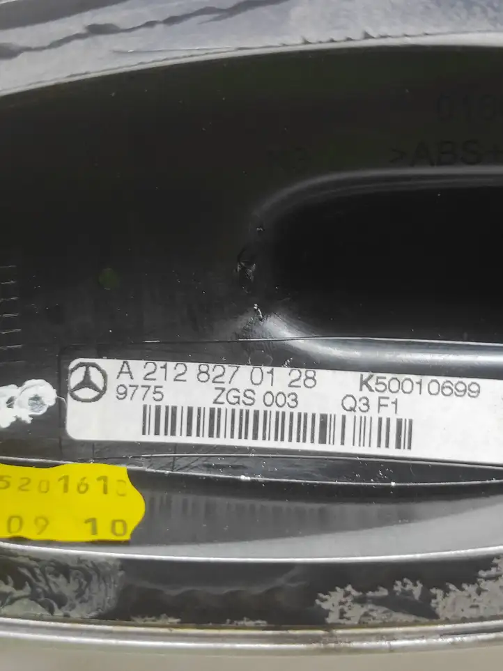 Mercedes-Benz E W212 (2009 - 2016) A2128270128 Крышка GPS-антенны — фото 4