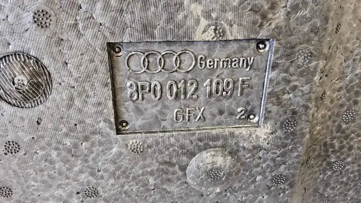 Audi A3/S3 8P (2003 - 2005) 8P0012109F Ящик для инструментов — фото 6