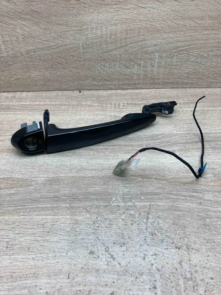BMW 3 E90 E91 (2005 - 2012) 7138329 Наружная ручка двери — фото 1