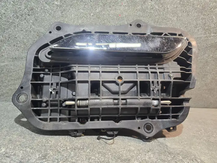 Tesla Model S (2012 - 2016) 1008982 Наружная ручка двери — фото 1