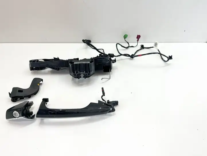 Mercedes-Benz SL R231 (2012 - 2019) A2047602334 Наружная ручка двери — фото 1