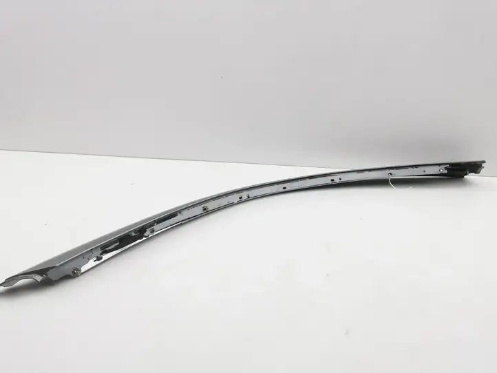 Nissan 350Z (2001 - 2009) 76837CD000 Накладка стоек лобового стекла — фото 2