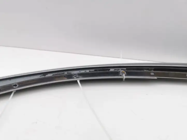 Nissan 350Z (2001 - 2009) 76836CD000 Накладка стоек лобового стекла — фото 14