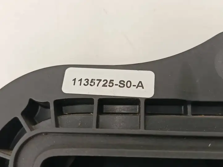 Tesla Model S (2016 - 2021) 1135725S0A Наружная ручка двери — фото 5