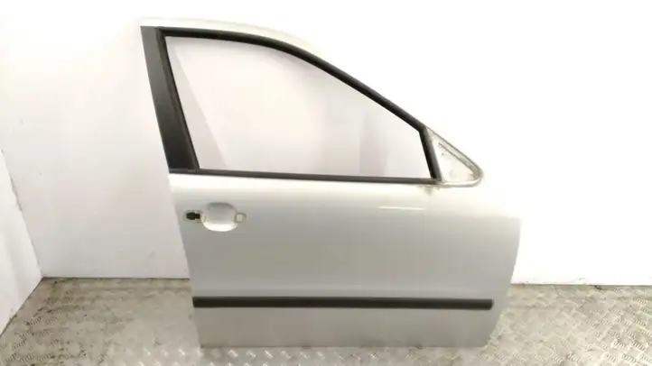 Seat Toledo II (1M) (1998 - 2006) LB7Z Дверь — фото 1