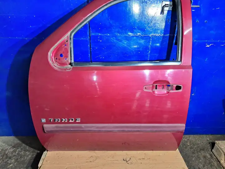 Chevrolet Tahoe (2006 - 2014) FRONTLEFTDOOR Дверь — фото 1