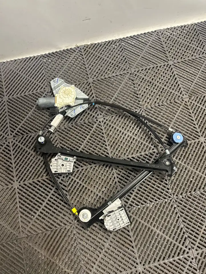 BMW M3 G80 (2020 - )  6837014Aa Передний комплект электрического механизма для подъема окна