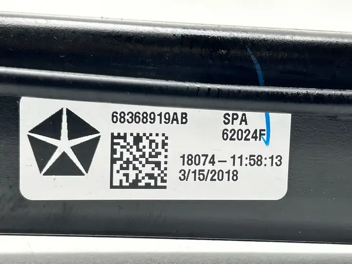 Chrysler Pacifica (2016 - ) 62024F Электродвигатель раздвижной двери — фото 6