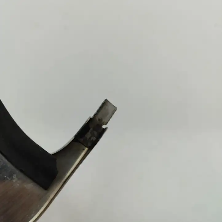 Aston Martin Vantage (2005 - 2008)   Отделка стекла двери