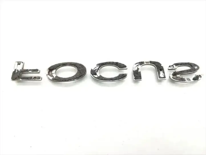 Ford Focus (2005 - 2008)   Буквы модели