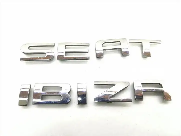 Seat Ibiza III (6L) (2002 - 2008) Эмблема модели — фото 1