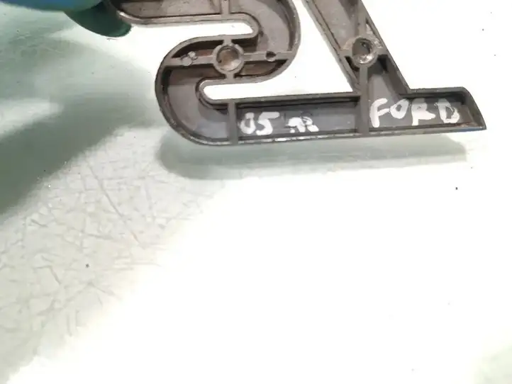 Ford Mondeo Mk III    Буквы модели